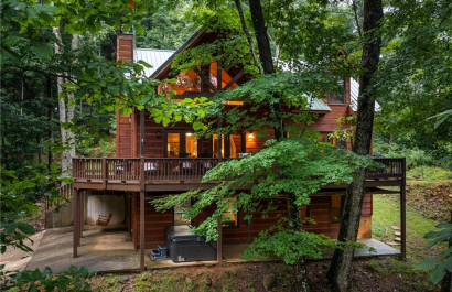 Just Listed | Serene Cabin in the Mountains
